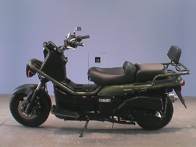 Купить мотоцикл Honda PS250 2004 фото 3